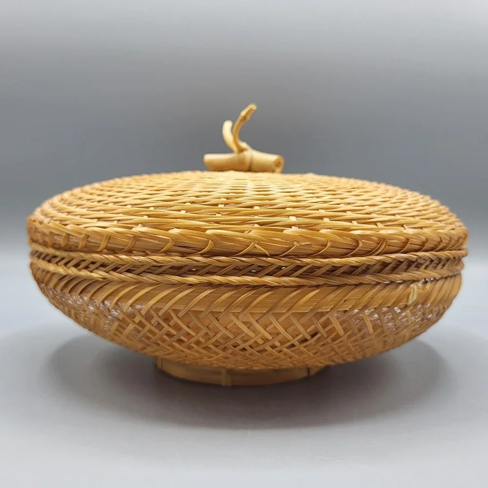 Vintage Woven Bamboo Basket Lid Round Handcrafted Decorative Tan Brown READ